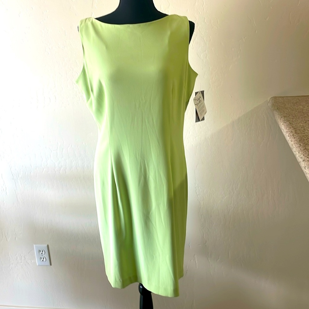 Beautiful summer or Graduation dress!!👗